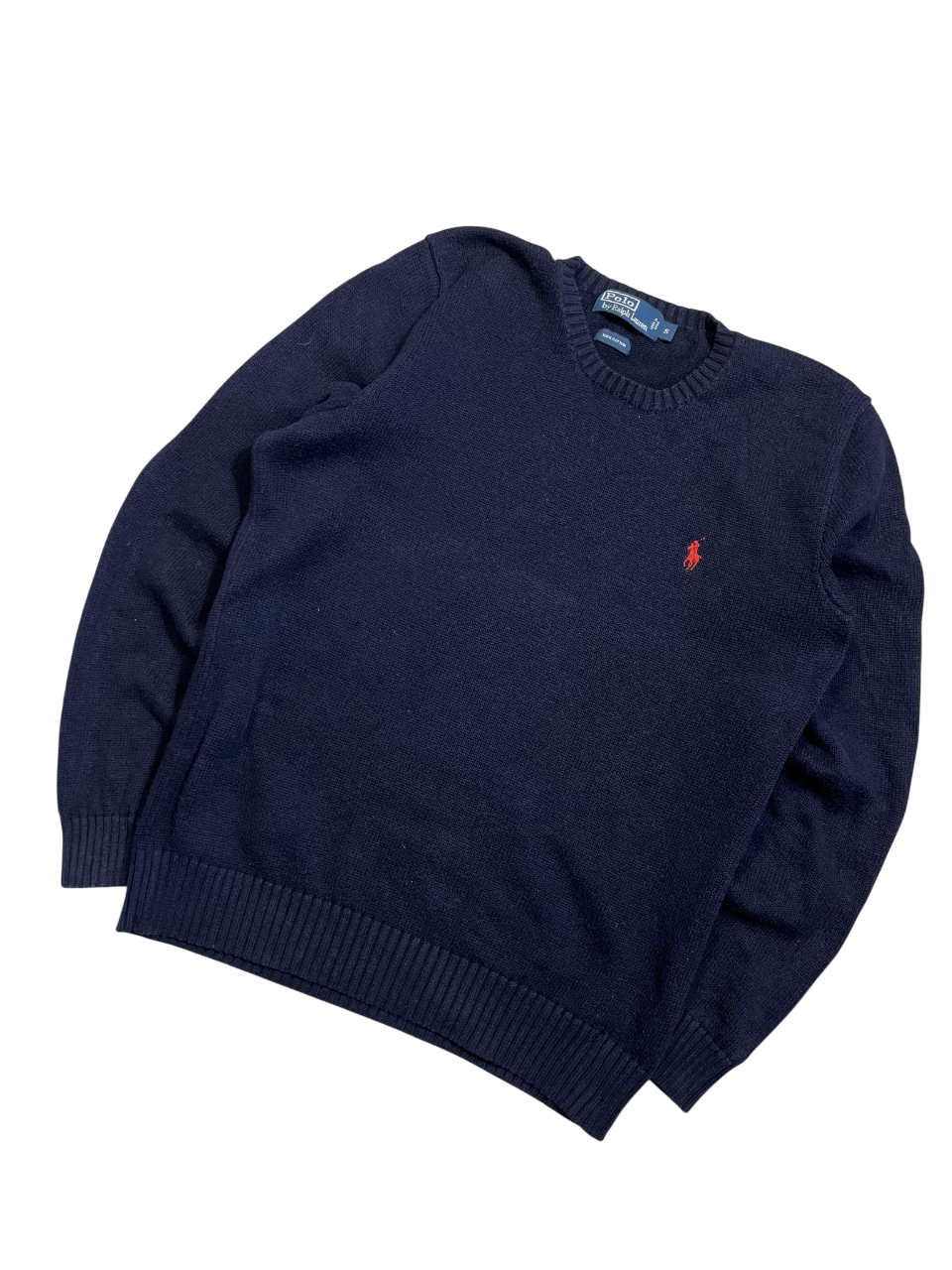 Sötétkék vintage pulóver, piros hímzett logóval, streetwear stílusban