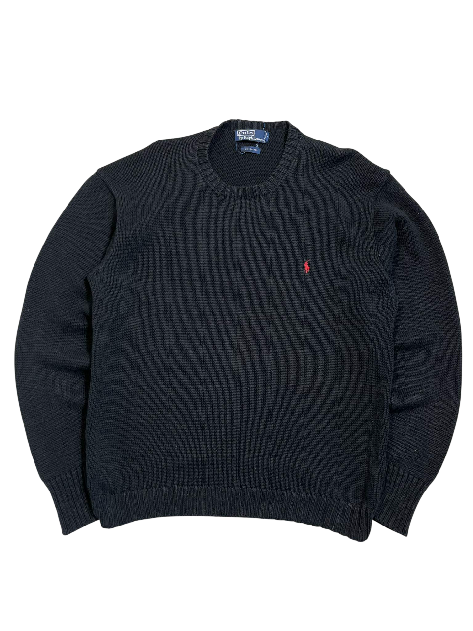 Fekete, vintage Ralph Lauren kötött pulóver piros hímzett logóval, streetwear stílusban.
