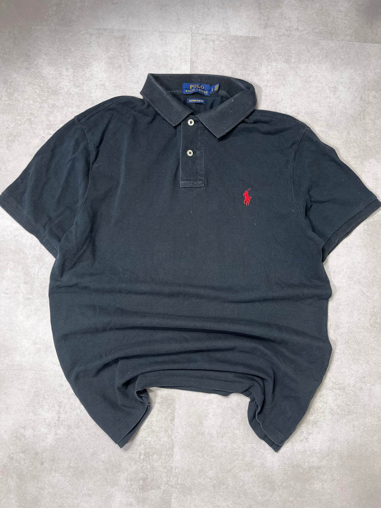 Ralph Lauren Polo (L)
