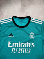 Adidas Real Madrid 2021-22 Kit (L)