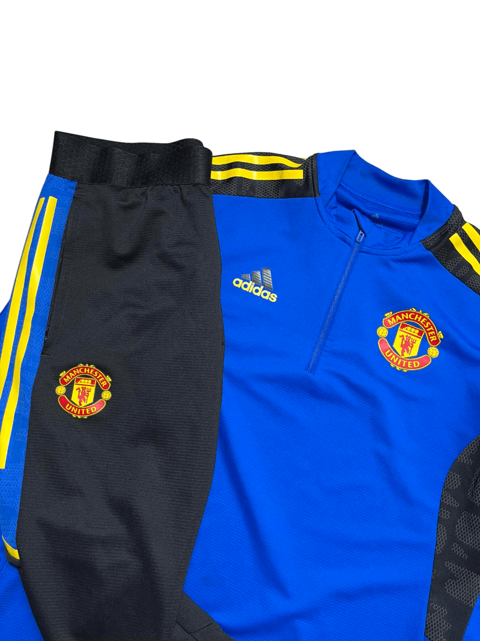 *2021-22 Adidas x MAN United Tracksuit (M)
