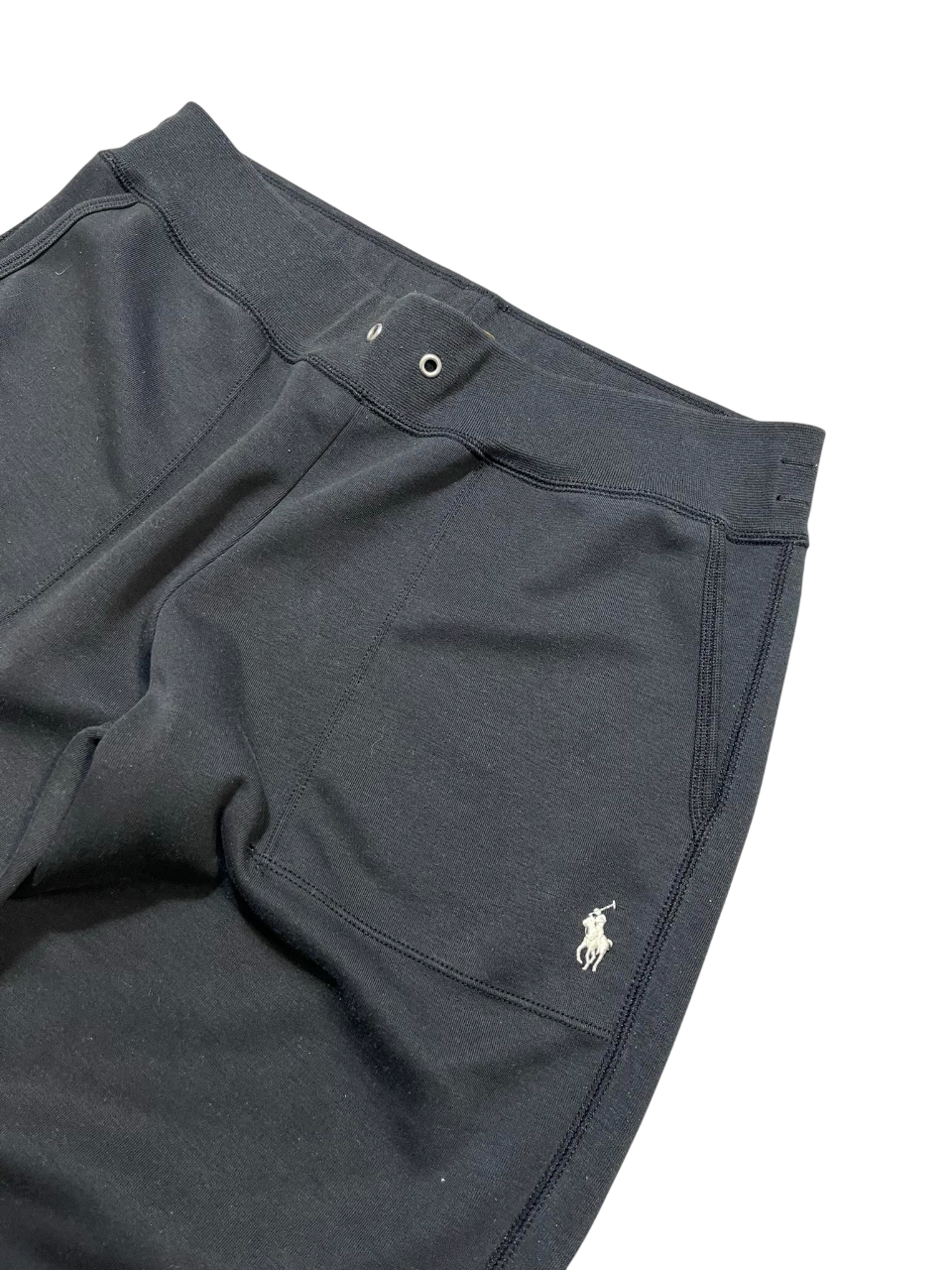 Fekete Ralph Lauren streetwear nadrág hímzett logóval, prémium vintage stílusban