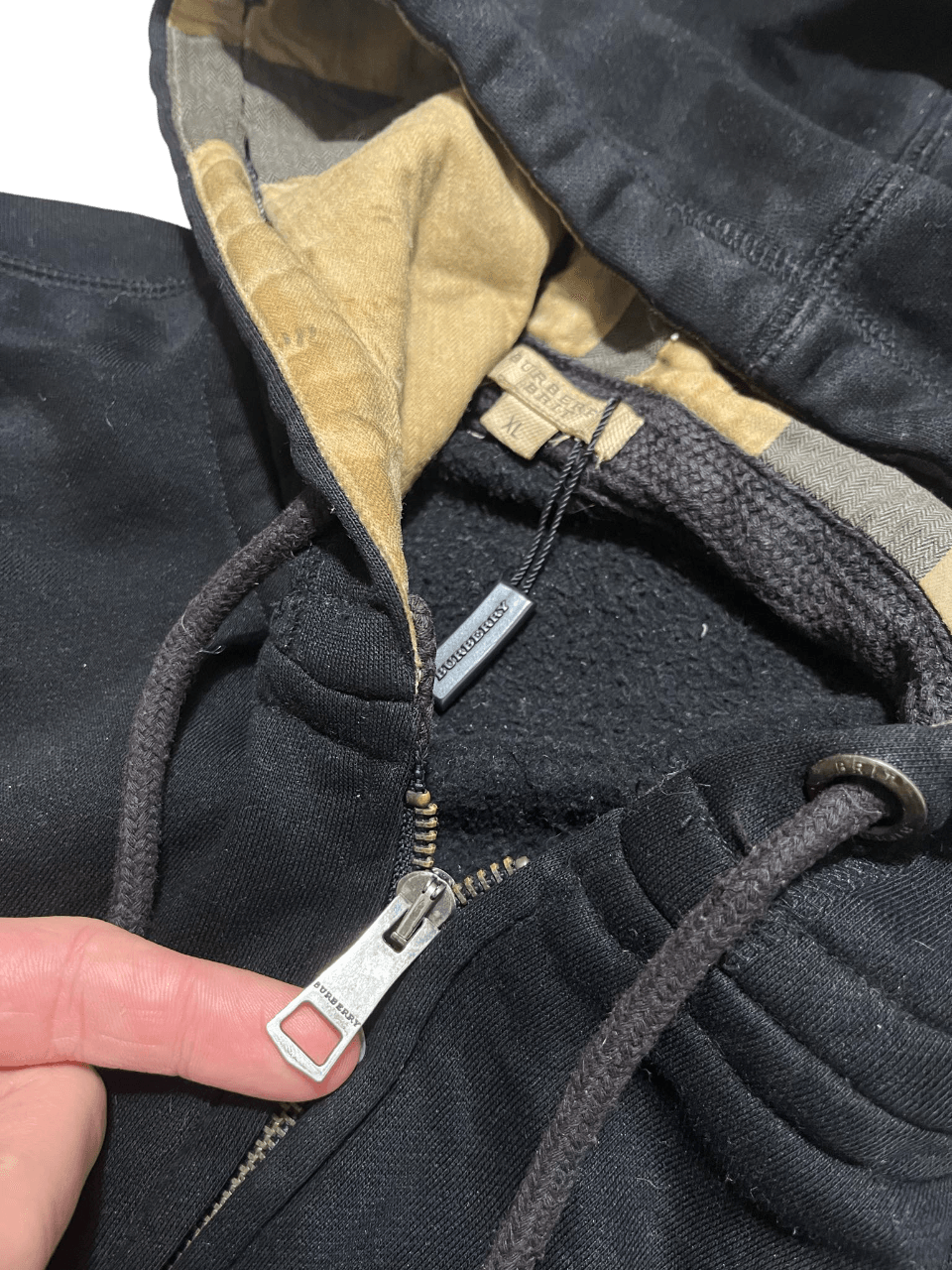 *Burberry Full Zip Up (L)